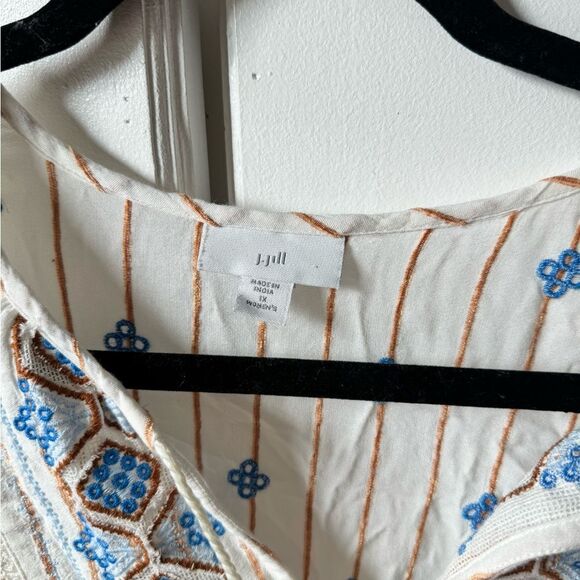 J. Jill Lilah Textured-Stripes Embroidered Top - Picture 5 of 7